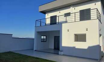 Imagem 4: Casa de condomínio sobrado para aluguel tem 275 metros quadrados com 3 quartos