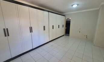 Imagem 7: Casa para Aluguel - Um lar espaçoso e encantado