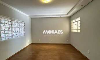 Imagem 4: Casa espaçosa com 3 dormitórios (sendo 2 suítes) para alugar, 250 m² por R$ 3.100/mês - Ja