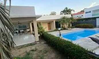 Imagem 2: PONTA NEGRA. COND. ITAPURANGA III. ALUGO CASA COM 4 SUITES, SALA PARA 3 AMBIENTES, 4 VAGAS