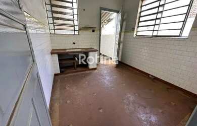 Imagem 3: Colônia à venda, 3 quartos, Osvaldo Rezende - Uberlândia/MG