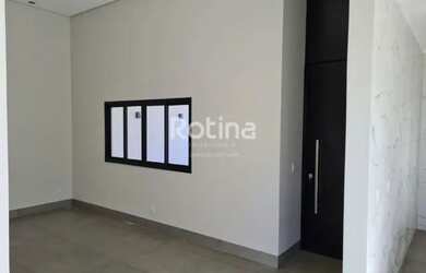 Imagem 7: CASA ALTO PADRAO EM BAIRRO PLANEJADO COM 3 SUITES BEM LOCALIZADA