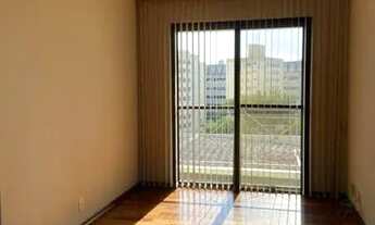 Imagem 6: REPLETO DE ARMÁRIOS PLANEJADOS , ASSOALHO EM MADEIRA , BOX BLINDEX , MUITO REQUINTE !