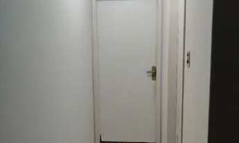 Imagem 2: Kitnet no João Costa com 01 quarto, 01 BWC, cozinha e sala conjugada + área de serviço