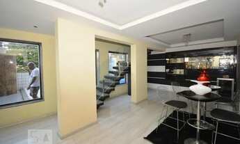 Imagem 2: Casa para Aluguel - Pilares, 4 Quartos, 400 m2