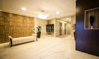 Imagem 2: Apartamento para venda possui 66 metros quadrados com 2 quartos em São João - Porto Alegre