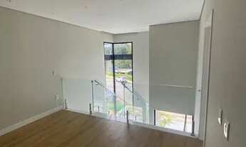 Imagem 6: Casa de condomínio sobrado para venda possui 232 metros quadrados com 4 quartos