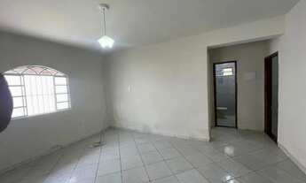 Imagem 2: Casa no Vinhais com área externa em ótima localização