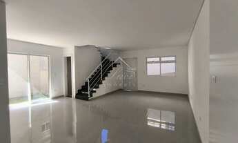 Imagem 2: SOBRADO com 3 dormitórios à venda com 120.04m² por R$ 660.000,00 no bairro Xaxim - CURITIB