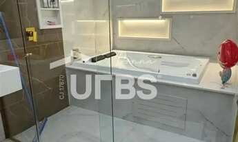 Imagem 7: Casa térrea à venda na Primeira Etapa, 4 quartos, 3 suítes, 4 vagas, fundo para mata