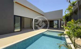 Imagem 3: Casa Térrea 5 Suítes no Condomínio Jardins Munique codigo: 141098