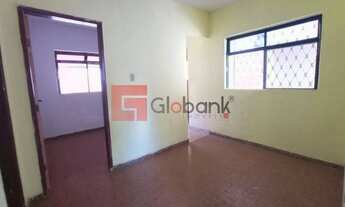 Imagem 5: Casa em Montes Claros, no bairro Major Prates, à venda