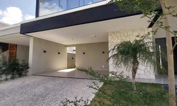 Imagem: 229m2 em 318m2 terreno Jardins do Lago liga