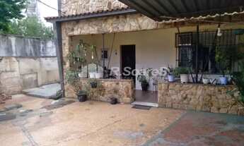 Imagem: Casa de rua / Residencial / Vila Valqueire