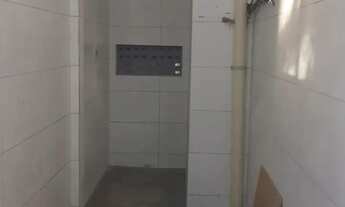 Imagem 2: Casa térrea com área lateral, 2/4, nascente em condomínio