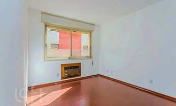 Imagem 2: Apartamento à venda em Petrópolis com 65 m², 2 quartos, 1 vaga