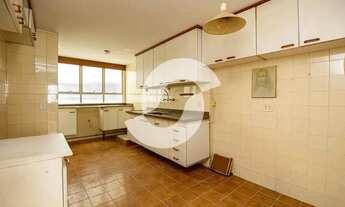 Imagem 4: Imóvel para venda possui 229 metros quadrados com 3 quartos em Icaraí - Niterói - RJ