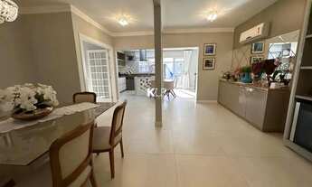 Imagem: Belíssima Casa à Venda no Balneário do