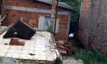 Imagem 4: Lote com barraco