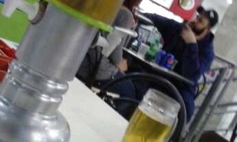 Imagem 3: Vendo um Choperia confinada dentro de um Shopping Center em São Paulo