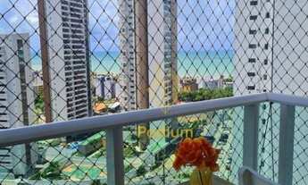 Imagem: Apartamento com varanda e vista para o mar