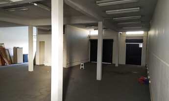 Imagem 7: Loja Vão Livre no Jardim Botânico, R. Brasílio Itiberê, próx. Colégio Hildebrando de Arauj