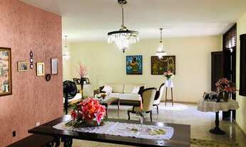 Imagem: Casa de vila para venda tem 600 metros quadrados