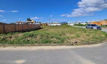 Imagem: Vendo terreno com (378,43 m²) de esquina