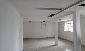 Imagem 6: Casa para uso comercial ou residencial com imenso potencial. À poucos metros do Metrô Vila