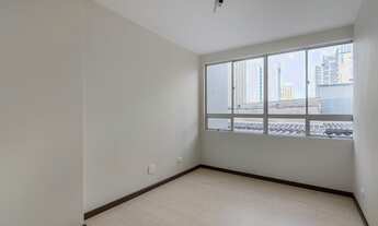 Imagem 7: Apartamento para venda com 40 metros quadrados com 2 quartos em Centro - Curitiba - PR