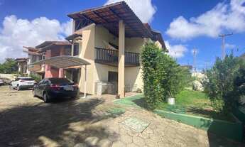 Imagem: Casa duplex em condomínio com três quartos