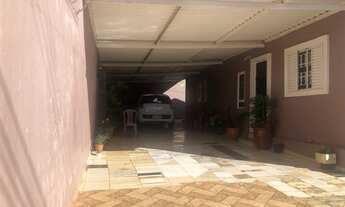 Imagem 3: Casa para venda possui 150 m² com 3 quartos em Santa Rosa - Uberlândia - MG