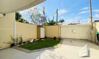 Imagem 3: Ótimo sobrado no Tarumã com 3 quartos, sendo 1 suíte, 230m2 de área construída, 3 vagas