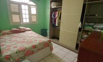 Imagem 3: Casa de condomínio térrea com 15 metros de frente, para venda com 244 metros quadrados com