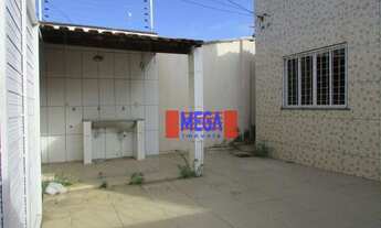 Imagem 3: Casa com galpão para alugar, no bairro Quintino Cunha