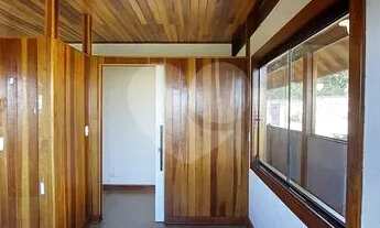 Imagem 5: Sala comercial em um ponto de comércios na Serra da Cantareira