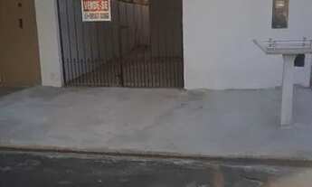 Imagem: Vendo casa meio lote