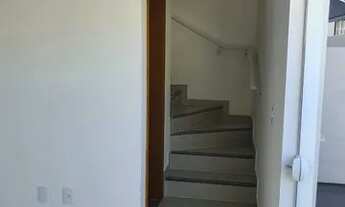 Imagem 3: Lindo sobrado com 02 dormitórios, em Forquilhas, São José