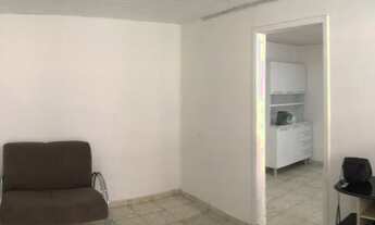 Imagem 2: Kitnet/conjugado para aluguel possui 30 metros quadrados com 1 quarto