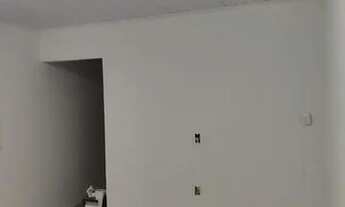 Imagem 5: Kitnet no João Costa com 01 quarto, 01 BWC, cozinha e sala conjugada + área de serviço