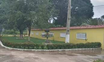 Imagem 3: Vende-se lindo sítio, na pista, em Rio Preto da Eva. Tratar c Alzira pelo tel *