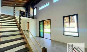 Imagem 5: Casa 3 Dormitórios (160m²), 2 Banheiros, Varanda, 4 Vagas. Linda casa de campo na Estância