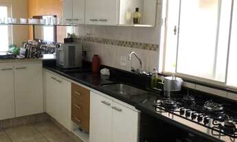 Imagem 2: Casa para venda possui 155 metros quadrados com 3 quartos em Conjunto Guanabara - Uberaba