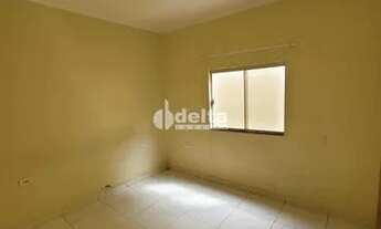 Imagem 3: Casa para aluguel, 2 quartos, 1 vaga, Daniel Fonseca - Uberlândia/MG