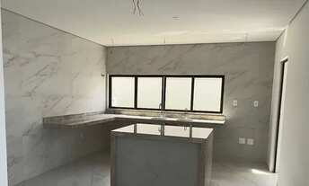 Imagem 6: Casa de condomínio para venda possui 251 metros quadrados com 4 quartos