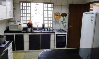 Imagem 6: Casa Residencial com 2 quartos para alugar por R$ 1749.00, 95.00 m2 - ZONA 08 - MARINGA/PR