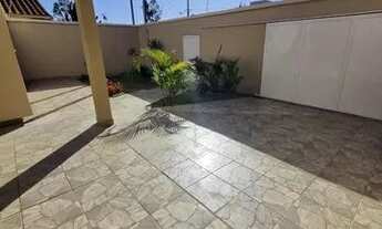 Imagem 3: Casa para venda tem 360 metros quadrados com 3 quartos em Vale do Sol - Nova Lima - MG