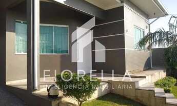 Imagem: Casa com 03 dormitórios sendo 01 suíte