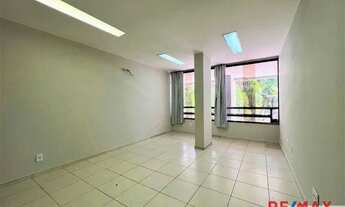 Imagem 6: Excelente kit bem arejada e iluminada na CLN 213 BLOCO A ED. MULTI CENTER - Asa Norte