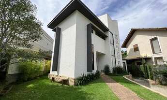 Imagem 2: Casa de condomínio para venda tem 216 metros quadrados com 3 quartos